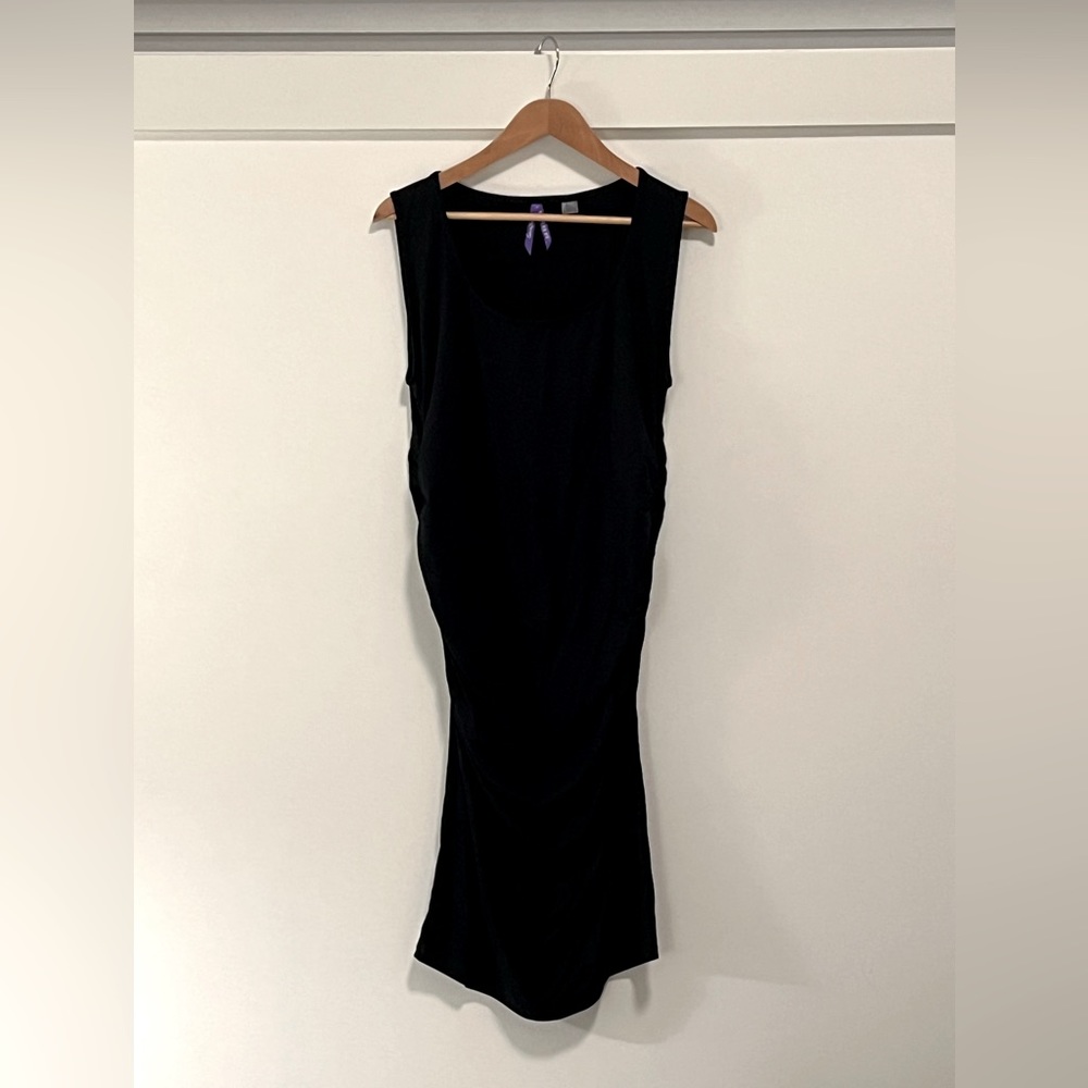 Seraphine maternity scoop neck, sleeveless, ruched black dress; size 10